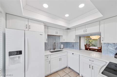 378 Palm Dr 4, Naples FL - photo 8 of 50
