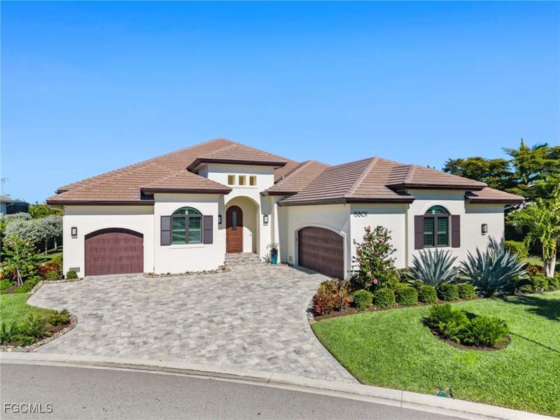 5 bedroom SingleFamilyResidence at 15801 Chatfield DR, ST. CHARLES HARBOUR, Fort Myers — photo 1