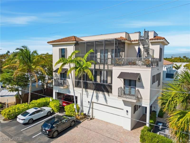 3 bedroom Condominium at 340 12th Ave S 6, La Galleria, Naples — photo 2