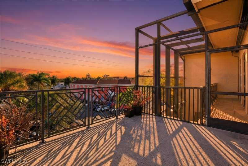 3 bedroom Condominium at 340 12th Ave S 6, La Galleria, Naples — photo 3
