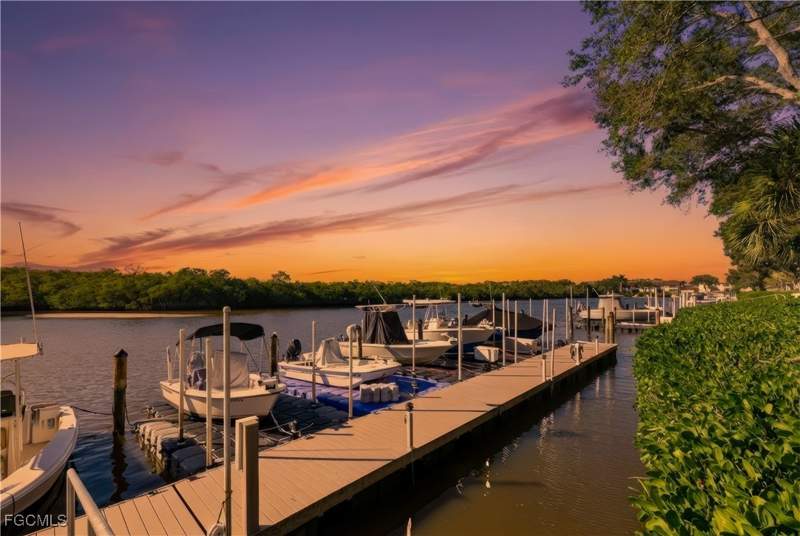 2 bedroom Condominium at 230 Newport Dr 602, Sunset Cay Villas, Naples — photo 2