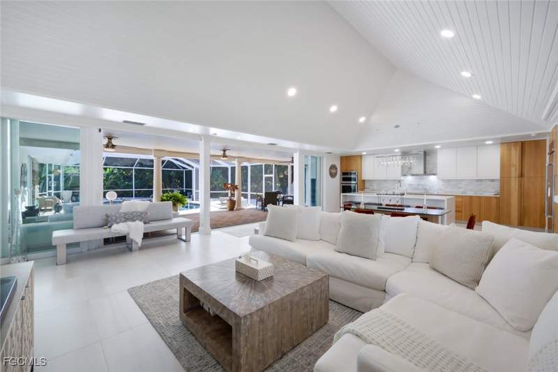 4 bedroom SingleFamilyResidence at 2943 Valencia Way, Valencia Terrace, Fort Myers — photo 3