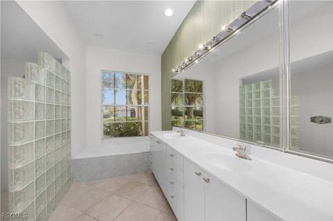 1580 Argyle Dr, Fort Myers FL - photo 22 of 46