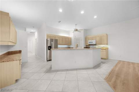 1580 Argyle Dr, Fort Myers FL - photo 8 of 46