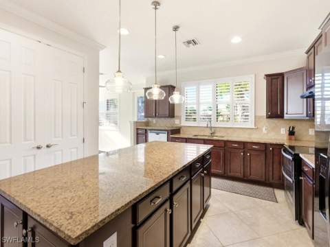 10960 Glenhurst St, Fort Myers FL - photo 12 of 40