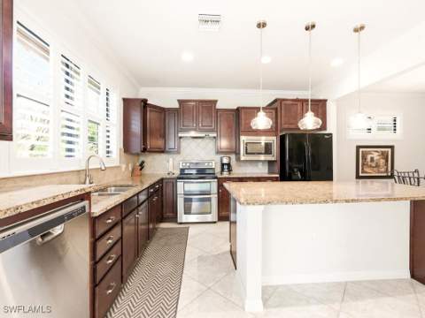 10960 Glenhurst St, Fort Myers FL - photo 13 of 40