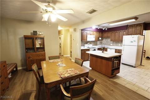 253 W Mariana Ave, North Fort Myers FL - photo 10 of 23
