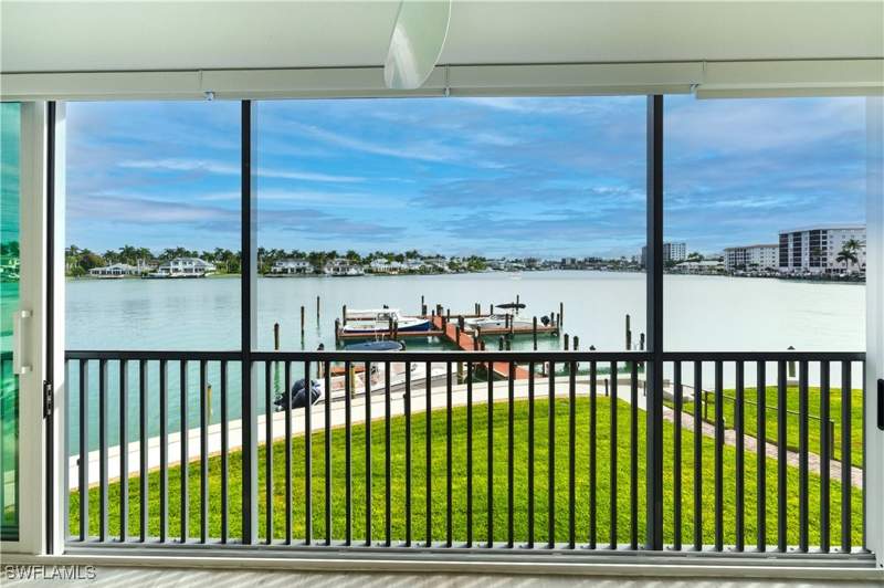 2 bedroom Condominium at 222 Harbour DR 218, COMMODORE CLUB, Naples — photo 1