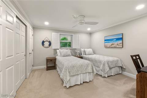 222 Harbour DR 218, Naples FL - photo 24 of 33