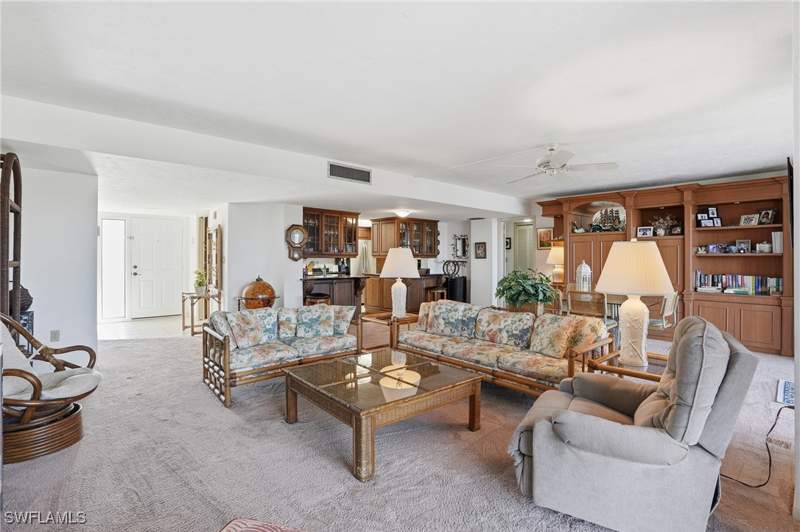 3 bedroom Condominium at 11 Bluebill Ave 203, Vanderbilt Surf Colony, Naples — photo 4