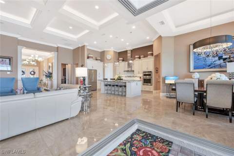 9087 Breakwater Dr, Naples FL - photo 11 of 50
