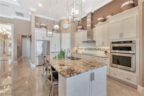 9087 Breakwater Dr, Naples FL - photo 15 of 50