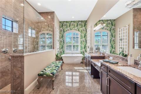 9087 Breakwater Dr, Naples FL - photo 21 of 50