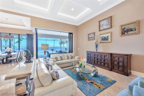 9087 Breakwater Dr, Naples FL - photo 6 of 50