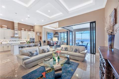 9087 Breakwater Dr, Naples FL - photo 8 of 50
