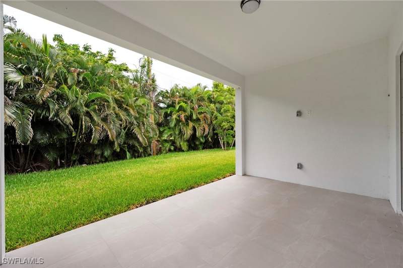 4 bedroom SingleFamilyResidence at 2548 Linda Dr, Linda Park, Naples — photo 5