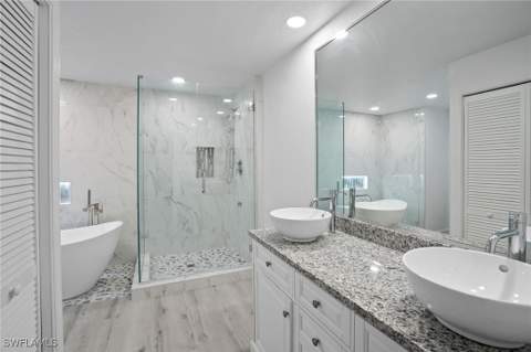 3141 Carriage Cir, Naples FL - photo 23 of 33