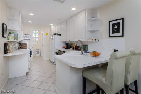 5353 Cove Cir, Naples FL - photo 23 of 42
