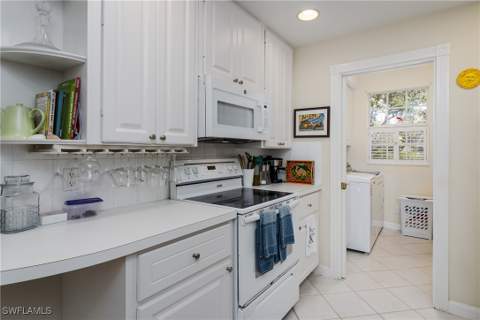5353 Cove Cir, Naples FL - photo 24 of 42