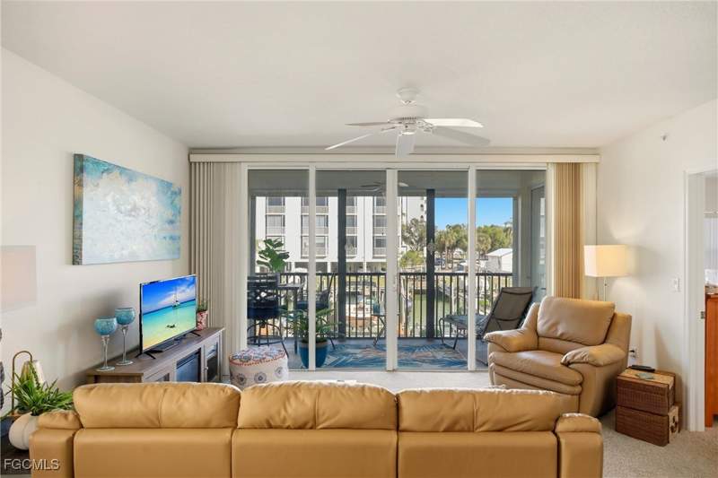 3 bedroom Condominium at 4421 Bay Beach Ln 611, Hibiscus Pointe, Fort Myers Beach — photo 3