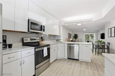 7797 Esmeralda Way K102, Naples FL - photo 10 of 32