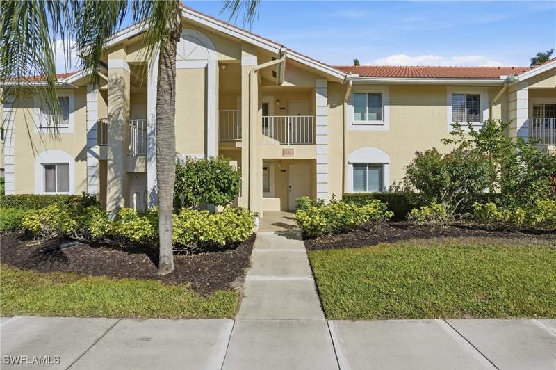 2 bedroom Condominium at 7797 Esmeralda Way K102, Villages At Emerald Lakes, Naples — photo 2