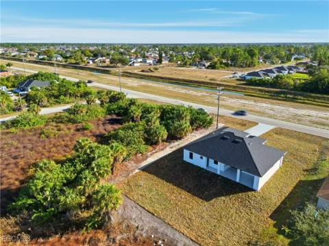 3204 Sunshine Blvd S, Lehigh Acres FL - photo 6 of 42