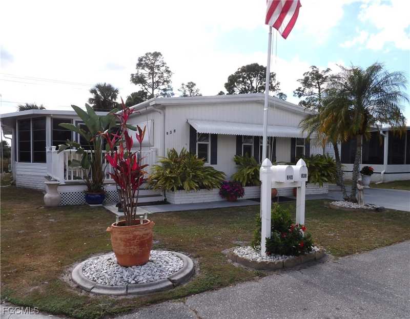 4 bedroom ManufacturedHome at 838 Hollyberry Ct, Forest Park Mobile Home, North Fort Myers — photo 1