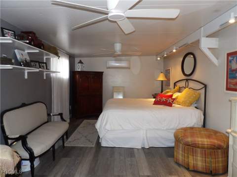 838 Hollyberry Ct, North Fort Myers FL - photo 17 of 26
