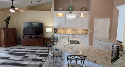 5471 Harborage Dr, Fort Myers FL - photo 16 of 50