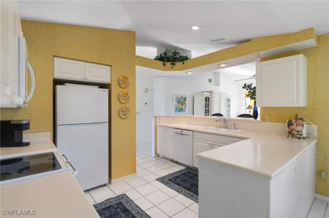 768 Wiggins Lake Dr 202, Naples FL - photo 10 of 36