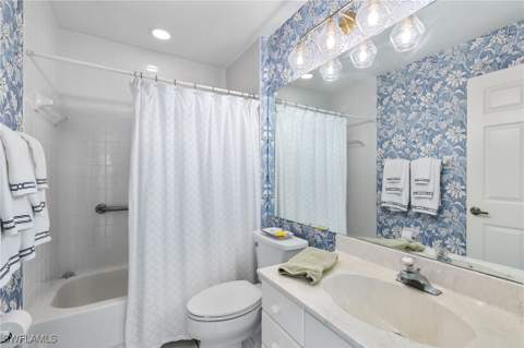 768 Wiggins Lake Dr 202, Naples FL - photo 16 of 36