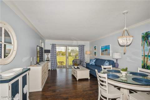 190 Turtle Lake Ct 311, Naples FL - photo 10 of 47