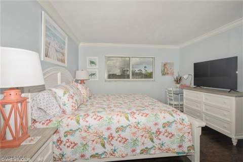 190 Turtle Lake Ct 311, Naples FL - photo 22 of 47