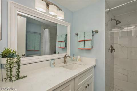 190 Turtle Lake Ct 311, Naples FL - photo 24 of 47