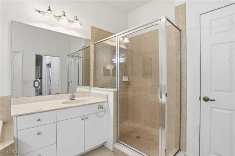 17498 Old Harmony Dr 201, Fort Myers FL - photo 18 of 36