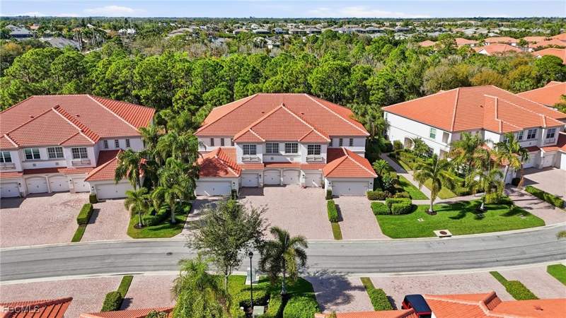 3 bedroom Condominium at 17498 Old Harmony Dr 201, Harmony Pointe, Fort Myers — photo 3