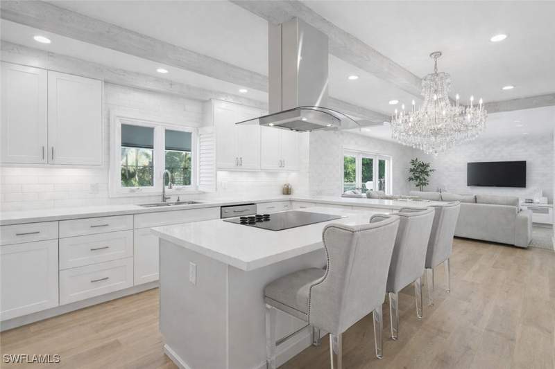 4 bedroom SingleFamilyResidence at 7395 Stonegate Dr, Stonegate At Crossings, Naples — photo 3