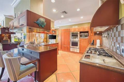 130 Montrose Dr, Fort Myers FL - photo 16 of 46