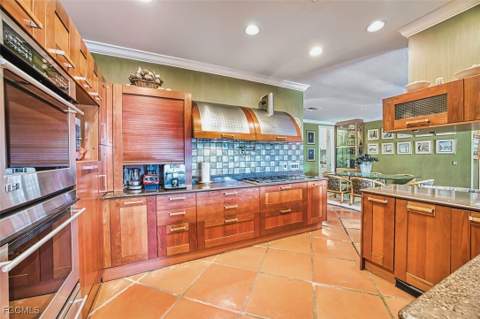 130 Montrose Dr, Fort Myers FL - photo 17 of 46