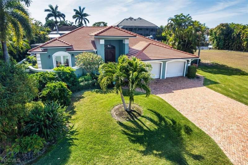 3 bedroom SingleFamilyResidence at 130 Montrose Dr, Deep Lagoon Estates, Fort Myers — photo 4