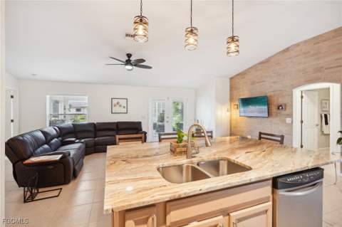 2322 SW 17th St, Cape Coral FL - photo 8 of 46