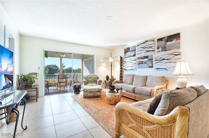 2 bedroom Condominium at 5483 Rattlesnake Hammock RD 207, COUNTRY CLUB MANOR, Naples — photo 5