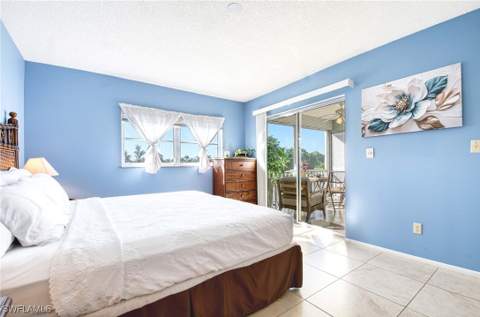 5483 Rattlesnake Hammock RD 207, Naples FL - photo 9 of 15