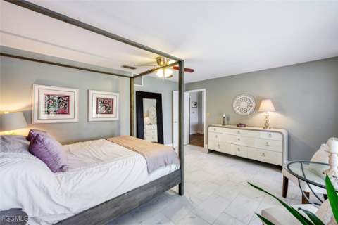 1030 Aqua Ln, Fort Myers FL - photo 15 of 41