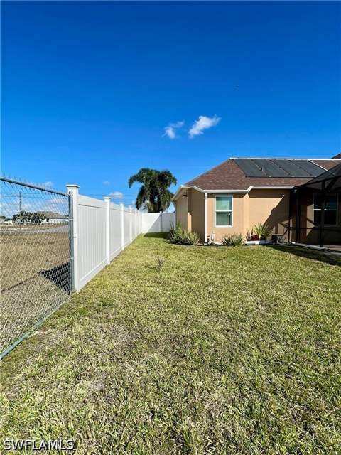 2020 NE 34th Ln, Cape Coral FL - photo 9 of 25