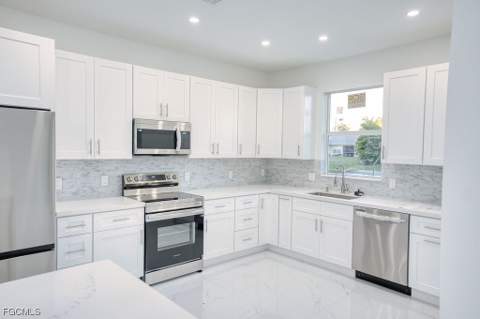 34 SE 23rd Pl, Cape Coral FL - photo 10 of 13