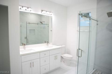 34 SE 23rd Pl, Cape Coral FL - photo 11 of 13