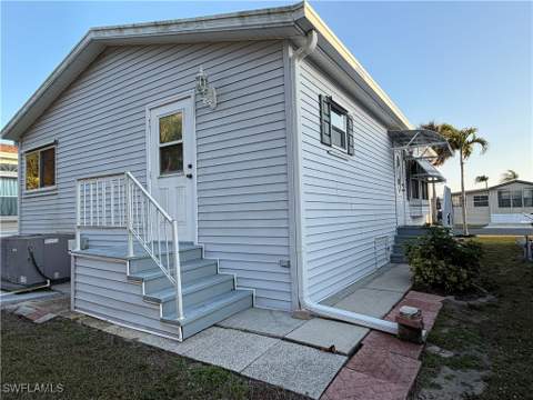 4680 Washington Way W, Estero FL - photo 17 of 19