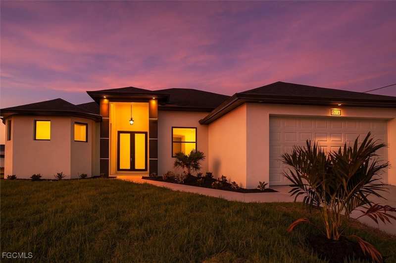 3 bedroom SingleFamilyResidence at 1032 NW 36th Pl, Cape Coral, Cape Coral — photo 1